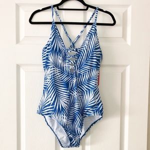 ☀️ NWT // Woman’s One Piece Swimsuit